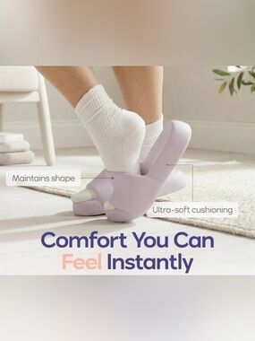 NWT Lilac Mellow Soft Cloud Slides